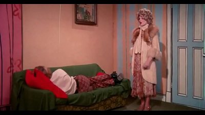 Хошин шог дахь сексийн нэг минутын эротик (1972)